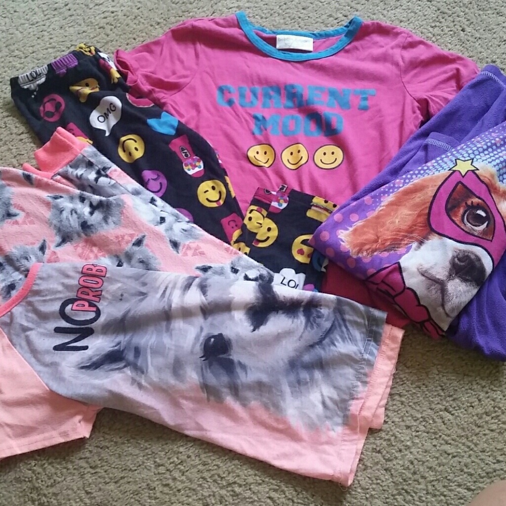 Girls pajamas 7/8